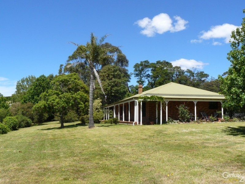 8 Silverdell Place, Surf Beach NSW 2536