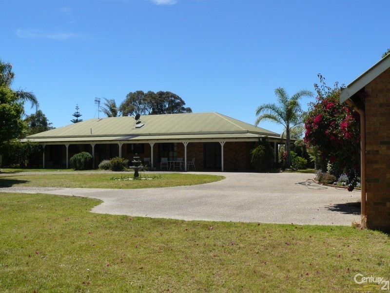 8 Silverdell Place, Surf Beach NSW 2536