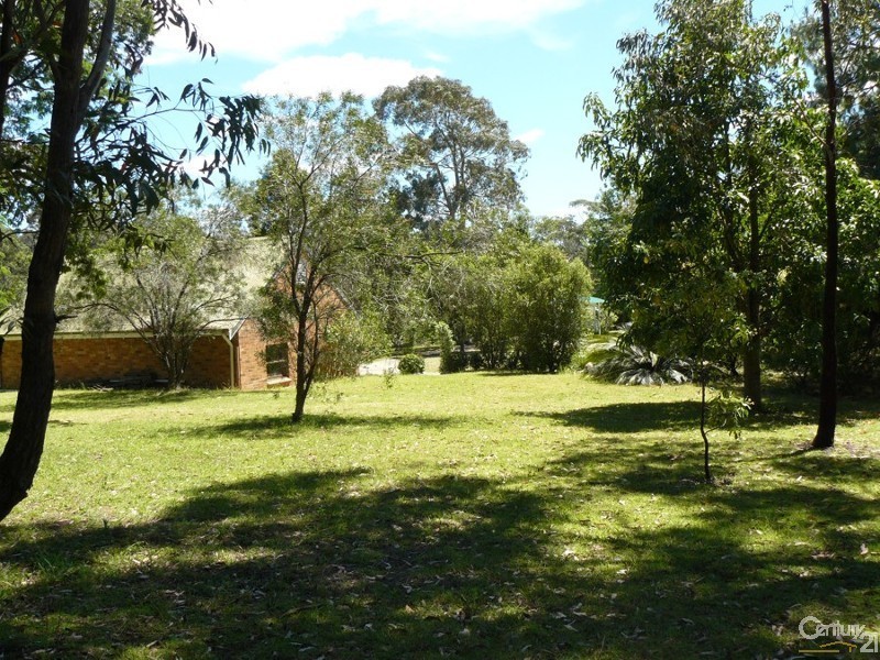 8 Silverdell Place, Surf Beach NSW 2536