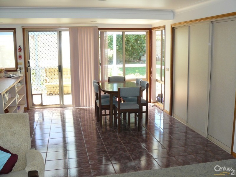 10 Currell Close, Malua Bay NSW 2536