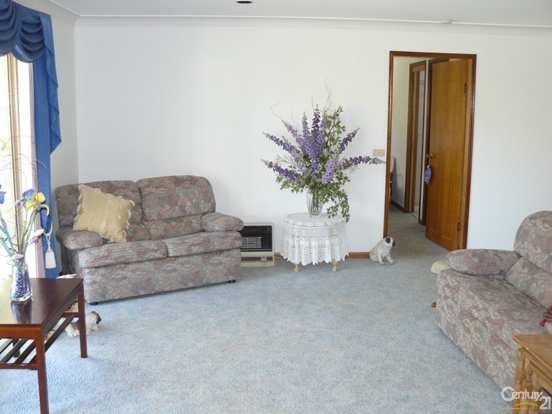10 Currell Close, Malua Bay NSW 2536
