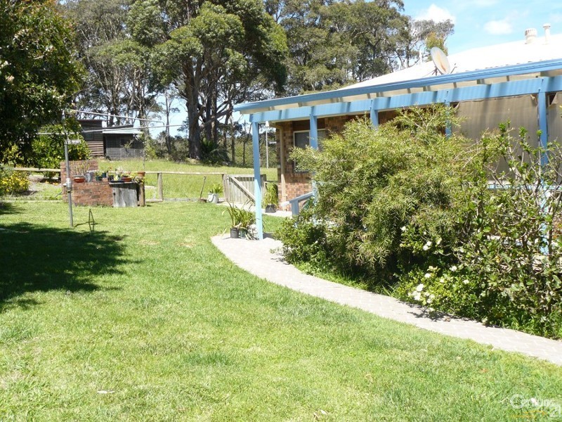 10 Currell Close, Malua Bay NSW 2536