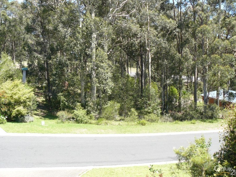 10 Currell Close, Malua Bay NSW 2536