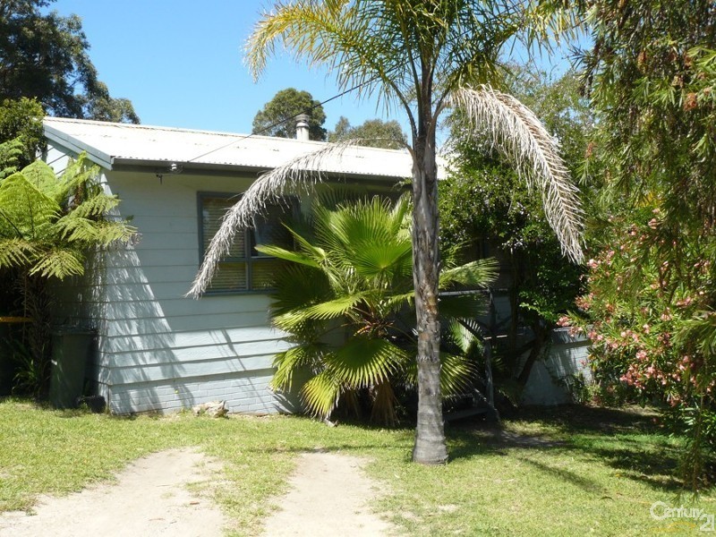 3 Valley Road, Denhams Beach NSW 2536