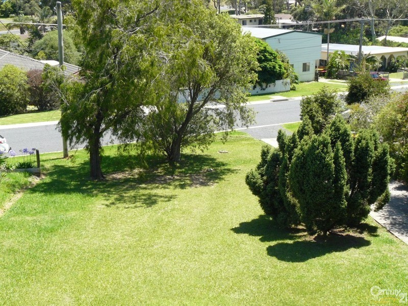 19 Yugura Street, Malua Bay NSW 2536