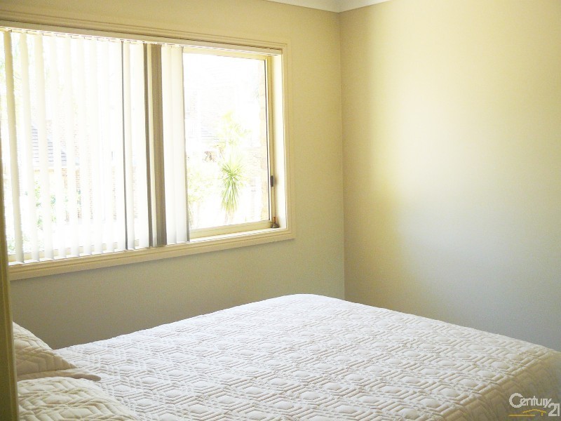 4/4 Lisa Place, Surf Beach NSW 2536