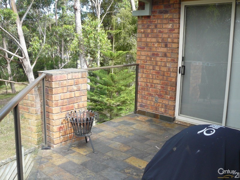 4/4 Lisa Place, Surf Beach NSW 2536