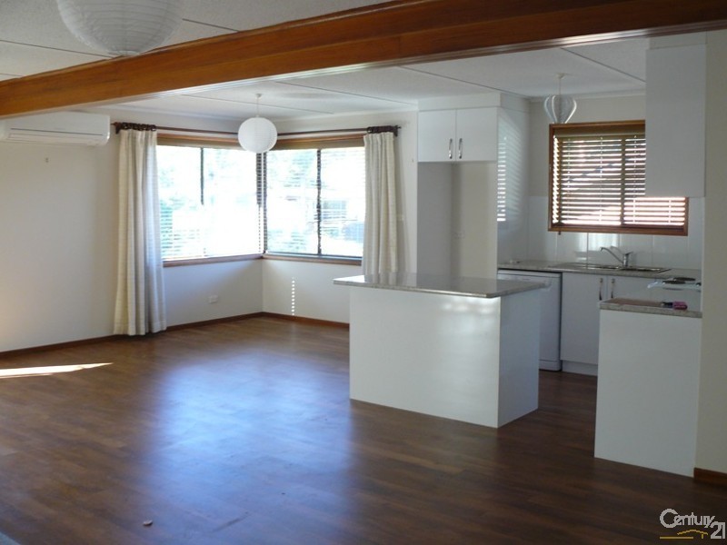 630 Beach Road, Surf Beach NSW 2536