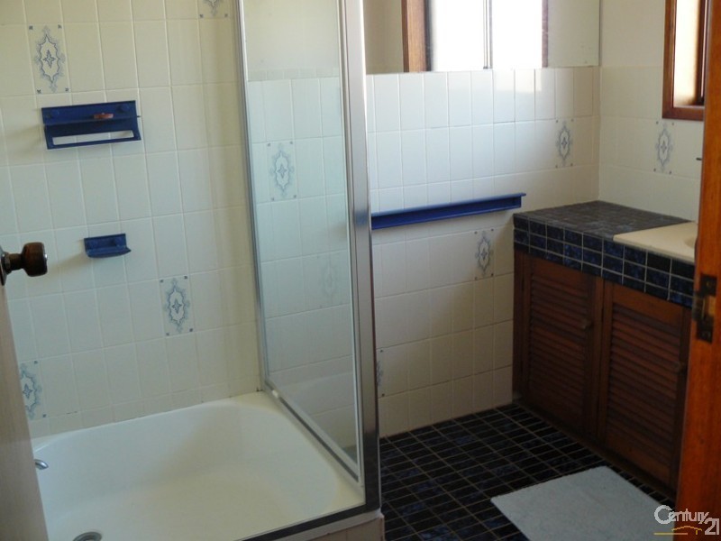 630 Beach Road, Surf Beach NSW 2536