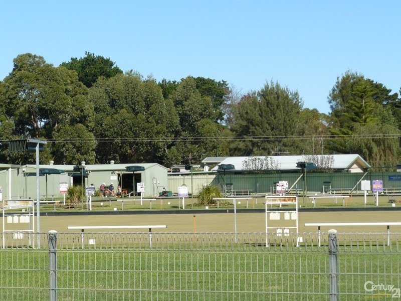 6 The Inlet, Mossy Point NSW 2537