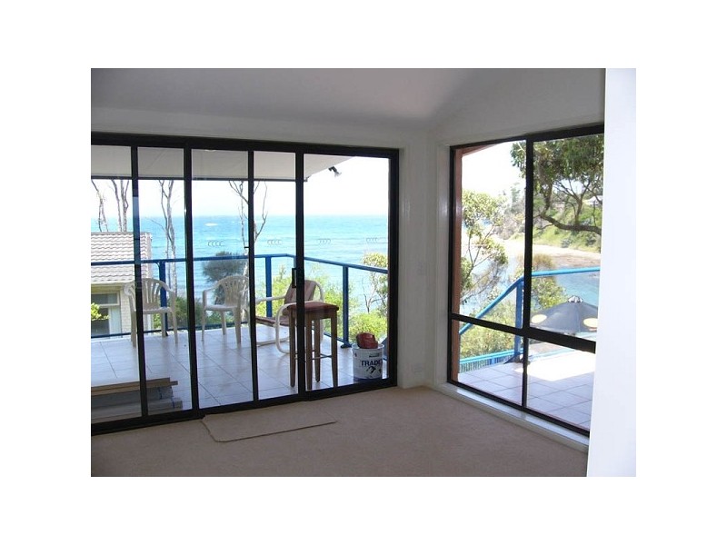 Units 1 and 2/366 GEORGE BASS DRIVE, Malua Bay NSW 2536