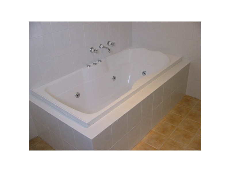 Units 1 and 2/366 GEORGE BASS DRIVE, Malua Bay NSW 2536