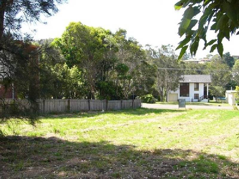 27 Yugura Street, Malua Bay NSW 2536