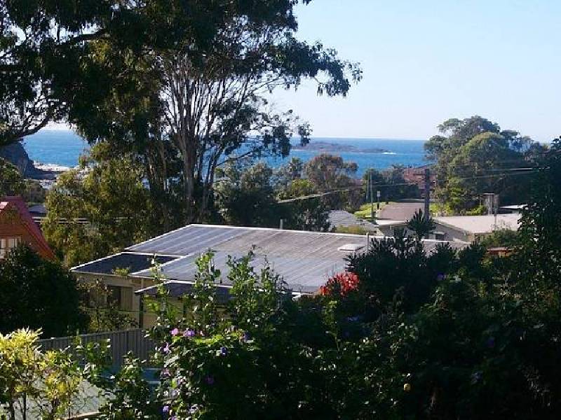 10 Euroka Avenue, Malua Bay NSW 2536