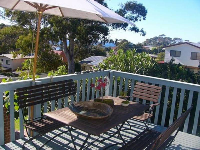 10 Euroka Avenue, Malua Bay NSW 2536