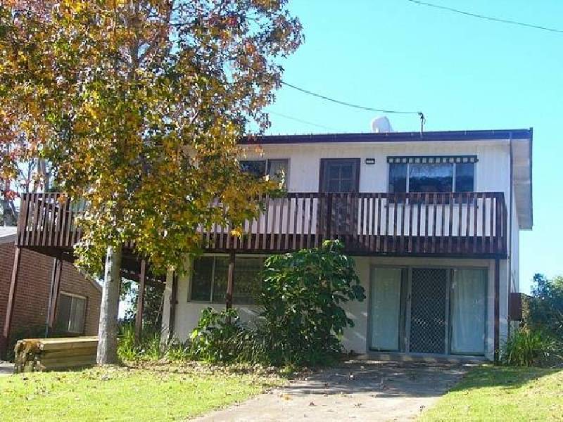 10 Euroka Avenue, Malua Bay NSW 2536