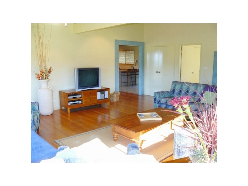 547 George Bass Drive, Malua Bay NSW 2536