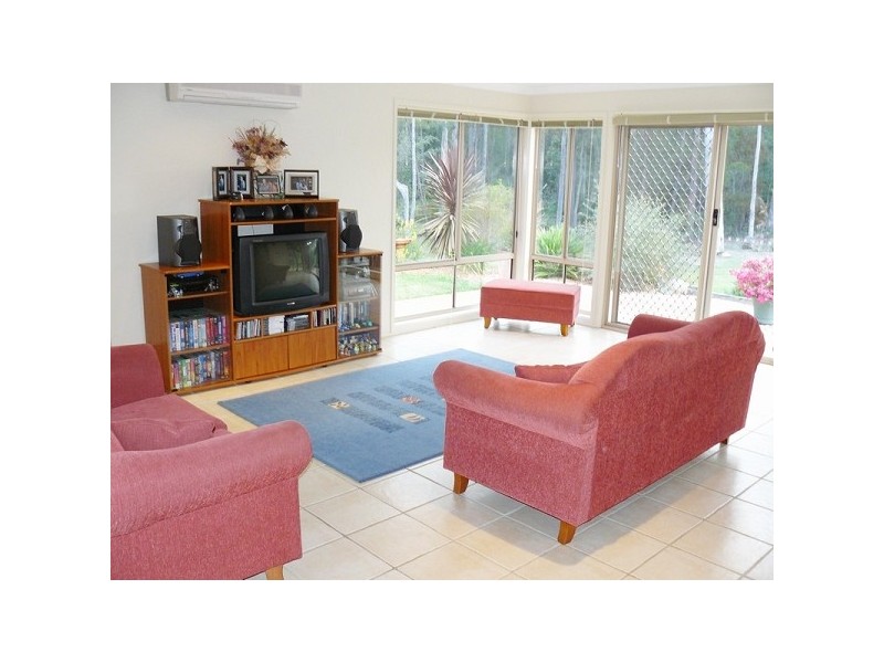 203 Tree Fern Place, Long Beach NSW 2536