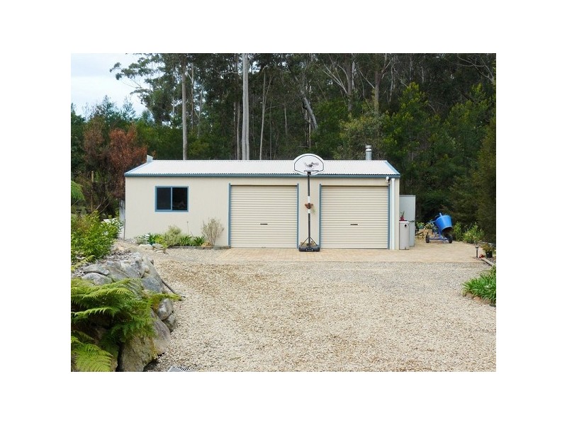 203 Tree Fern Place, Long Beach NSW 2536