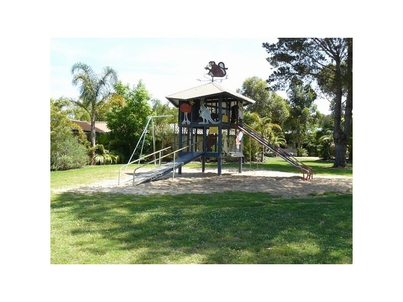 55 Sunpatch Parade, Tomakin NSW 2537