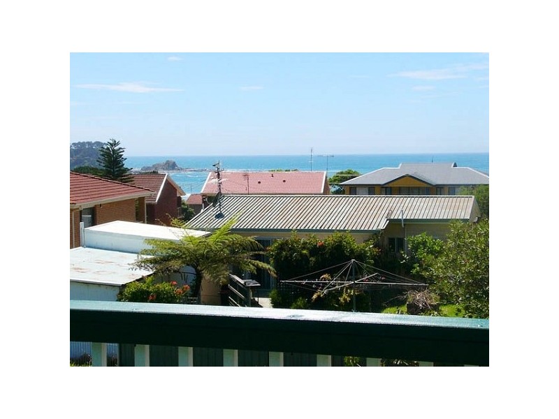 10 Malua Street, Malua Bay NSW 2536