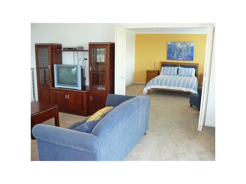 8 Garagarang Street, Malua Bay NSW 2536