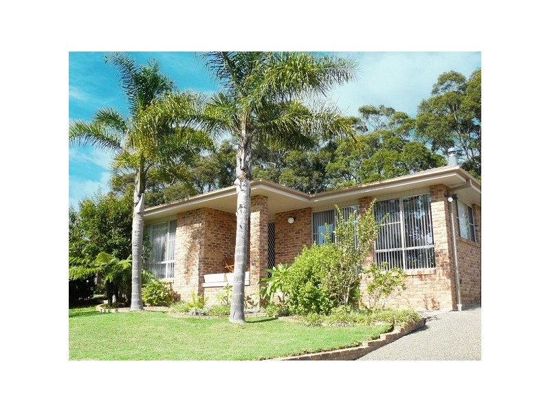 8 Merriwee Avenue, Malua Bay NSW 2536
