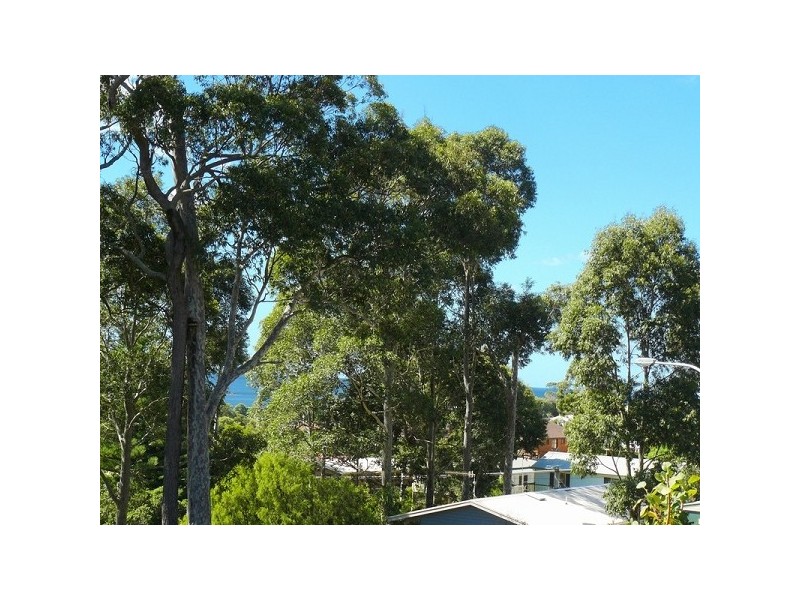 8 Merriwee Avenue, Malua Bay NSW 2536
