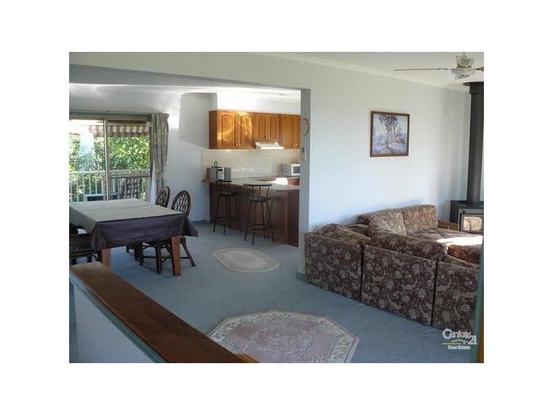 555 George Bass Drive, Malua Bay NSW 2536