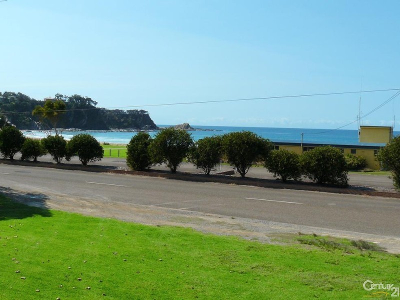 555 George Bass Drive, Malua Bay NSW 2536