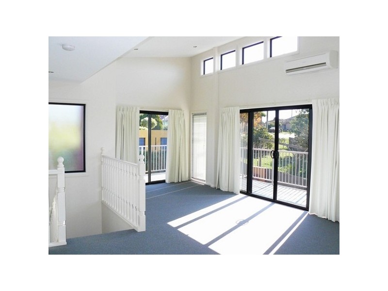 2/25 Bent Street, Batemans Bay NSW 2536