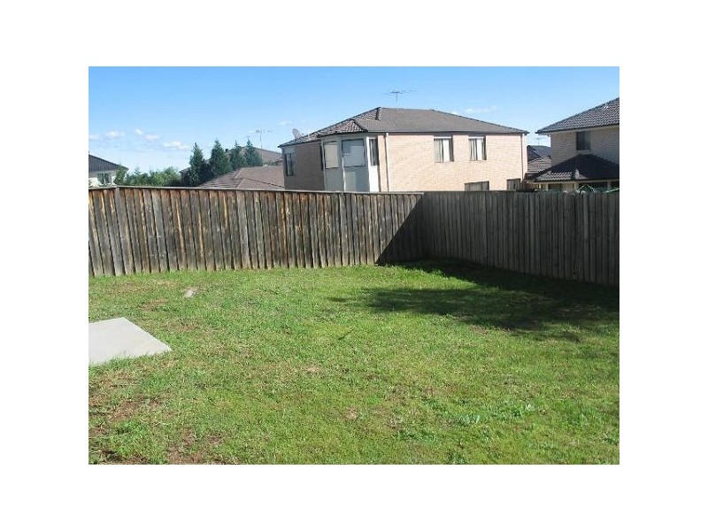 33 Yellowgum Avenue, Rouse Hill NSW 2155