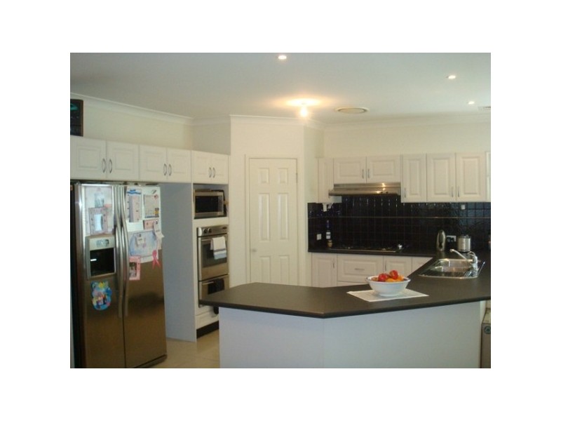 18 Linford Place, Beaumont Hills NSW 2155