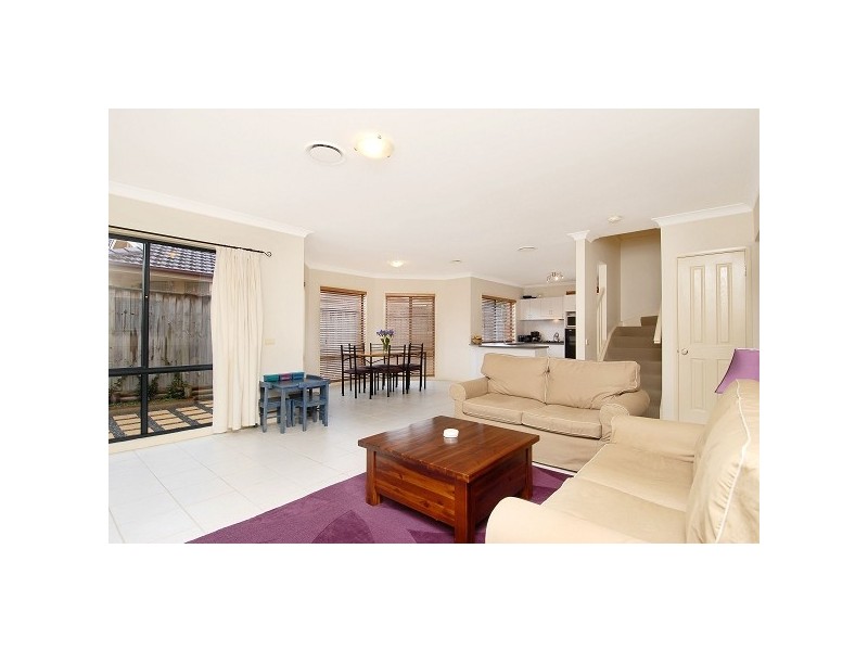 6 Berrimilla Way, Beaumont Hills NSW 2155