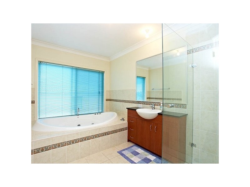 41 Softwood Ave, Beaumont Hills NSW 2155