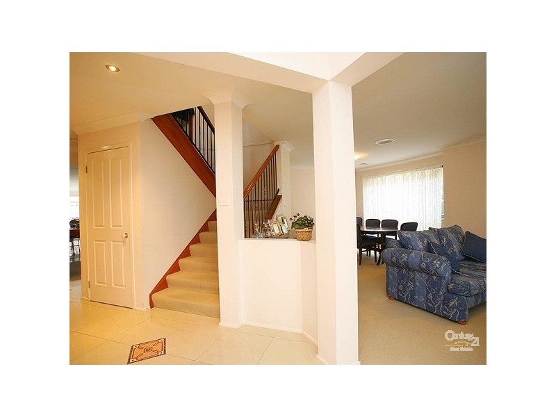 32 Drummond Rd, Beaumont Hills NSW 2155