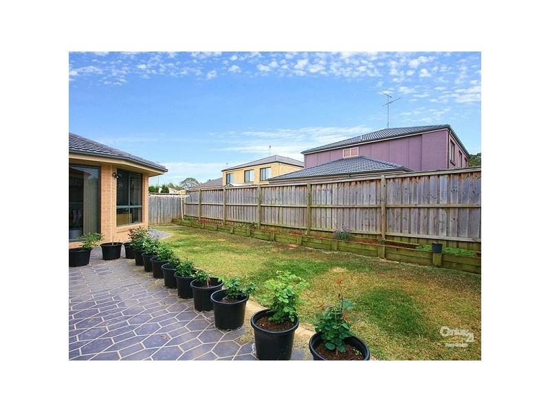 32 Drummond Rd, Beaumont Hills NSW 2155