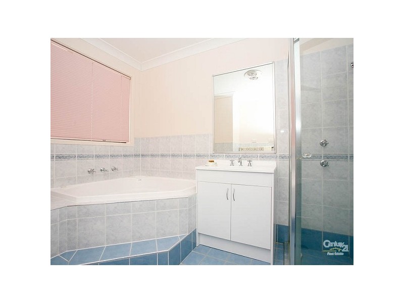 32 Drummond Rd, Beaumont Hills NSW 2155