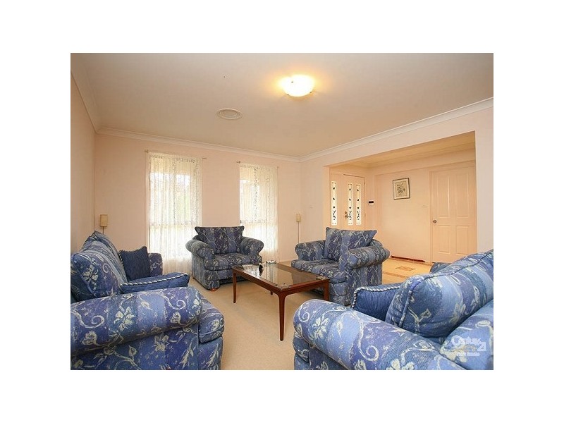 32 Drummond Rd, Beaumont Hills NSW 2155