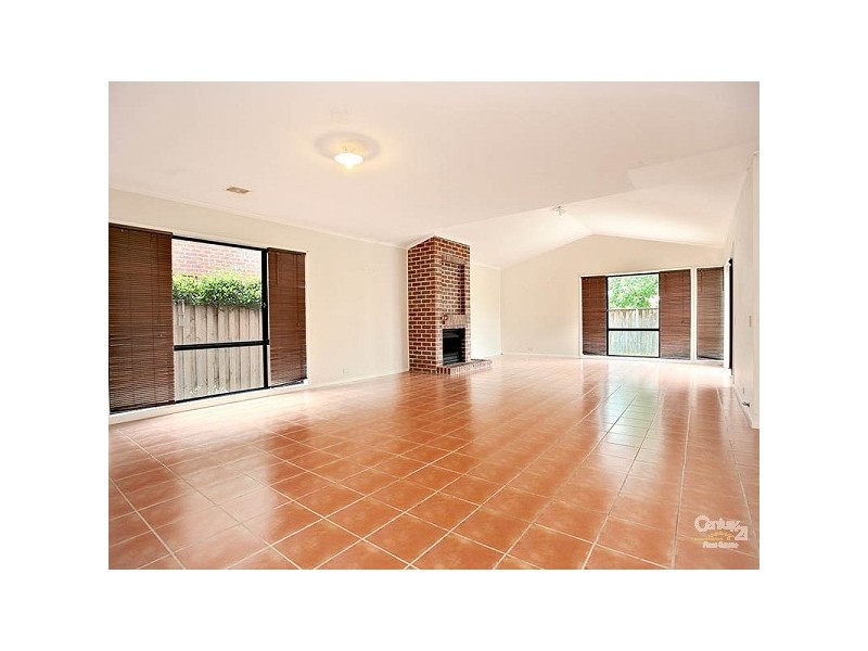 38 Stratheden Ave, Beaumont Hills NSW 2155