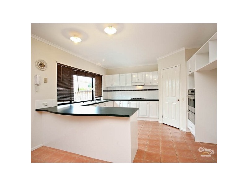 38 Stratheden Ave, Beaumont Hills NSW 2155