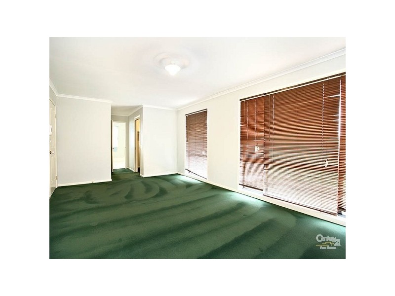 38 Stratheden Ave, Beaumont Hills NSW 2155