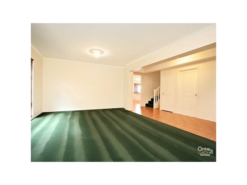 38 Stratheden Ave, Beaumont Hills NSW 2155