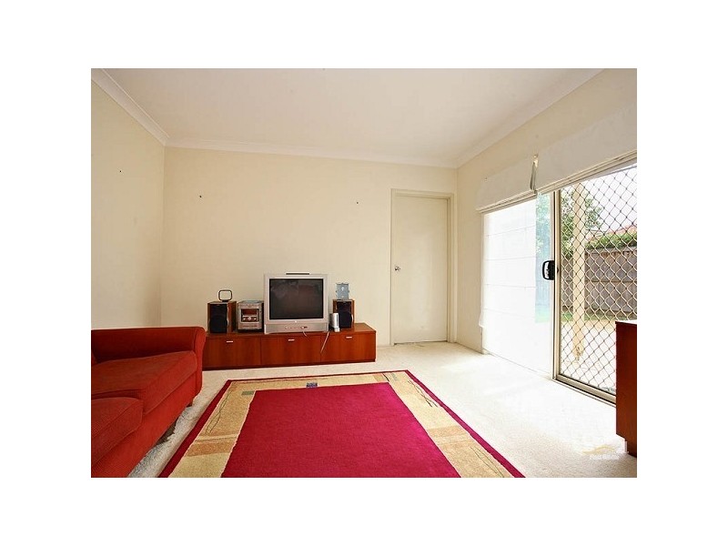 7 Roxburgh Cres, Stanhope Gardens NSW 2768