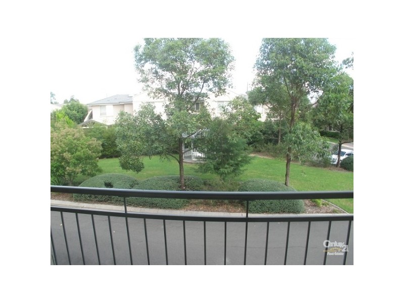 9 / 11 Harrington Ave, Castle Hill NSW 2154