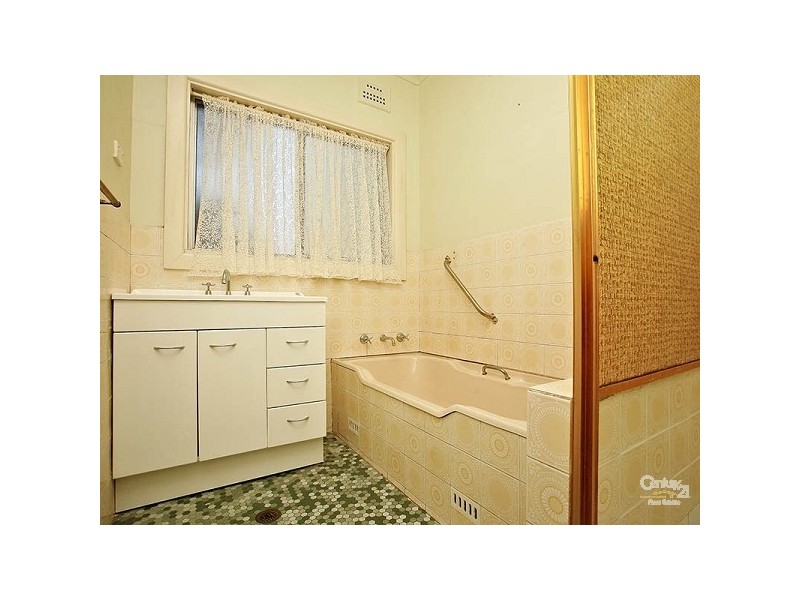 6 Cecil Ave, Castle Hill NSW 2154