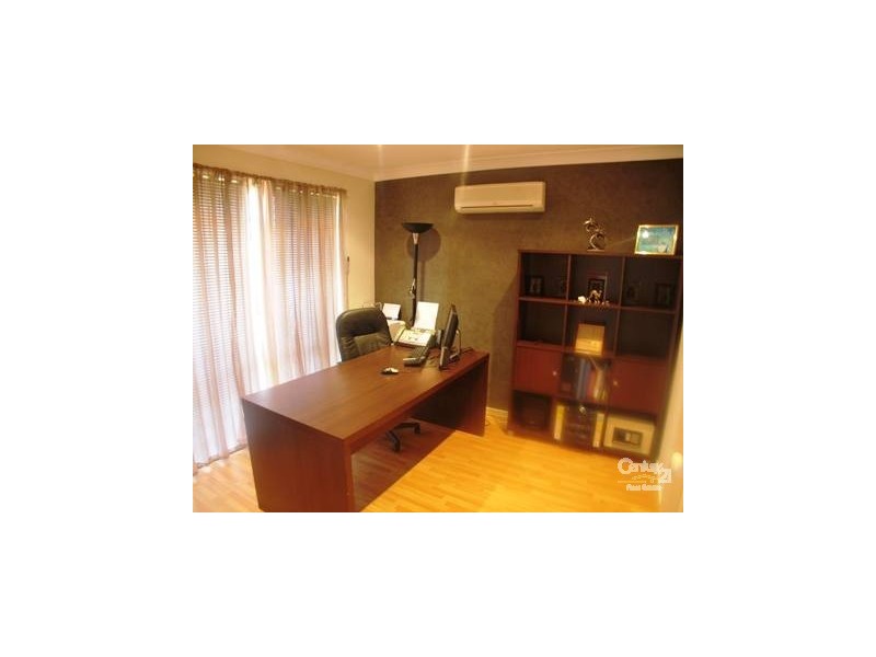 25 Canyon Drive, Stanhope Gardens NSW 2768