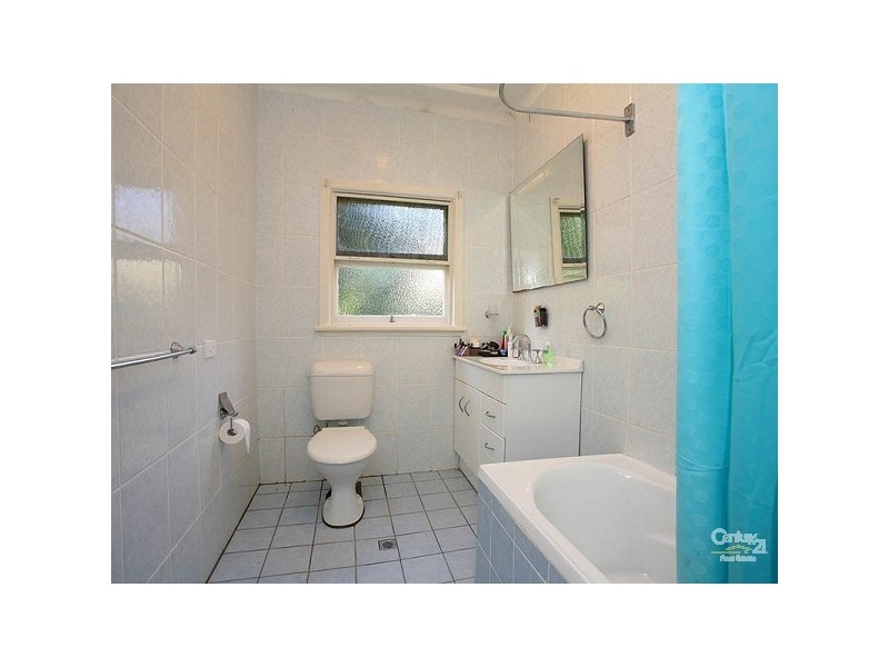 8 Cecil Ave, Castle Hill NSW 2154