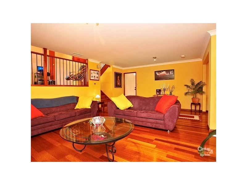 27 Carnival Way, Beaumont Hills NSW 2155