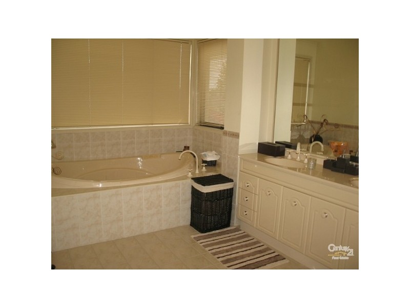 23 Forman Ave, Glenwood NSW 2768